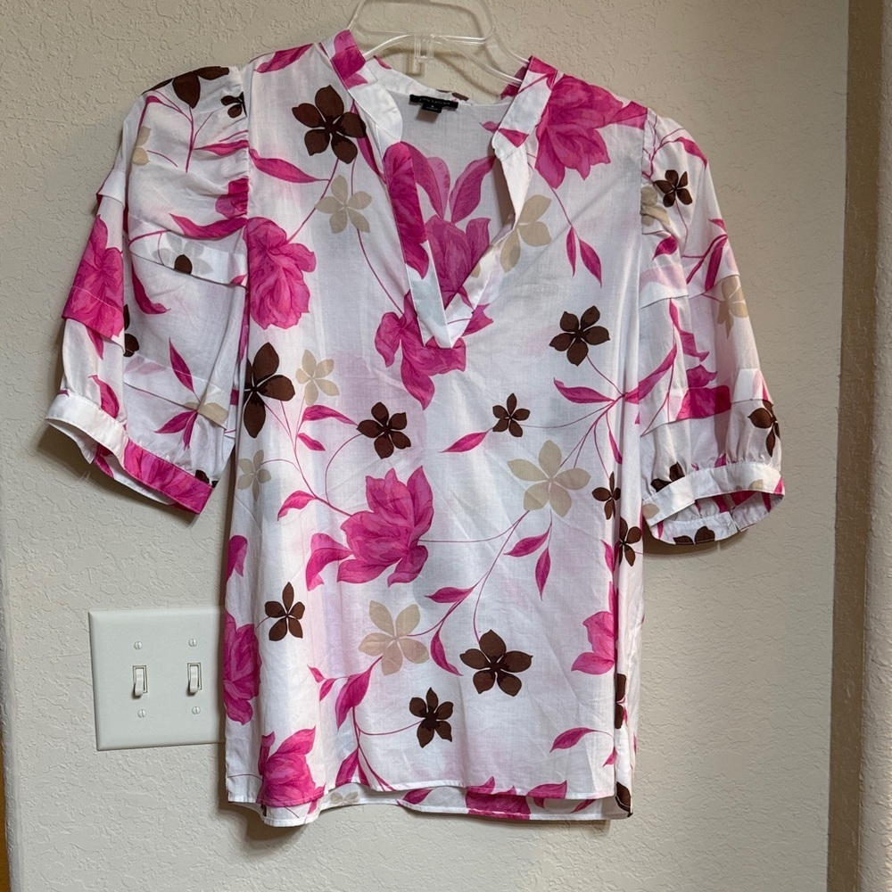Ann Taylor Pink and Brown Floral Blouse Size M